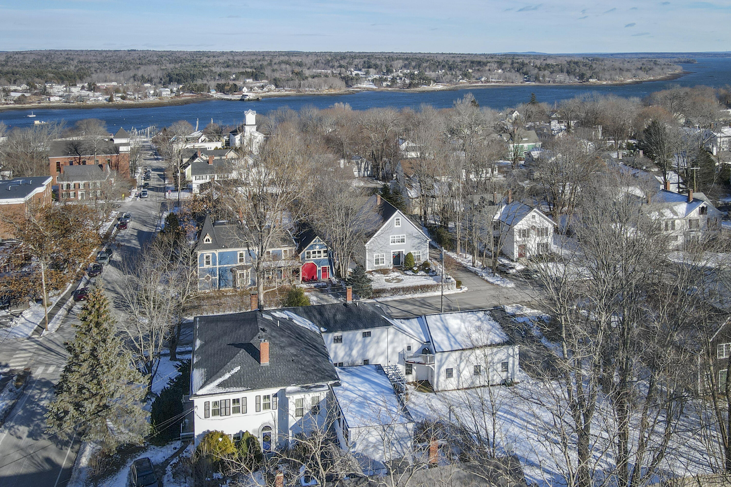 27 Court Street, Unit 1 Belfast, ME 04915 - Photo 29 of 32 04-27CourtSt-Unit1-Belfast
