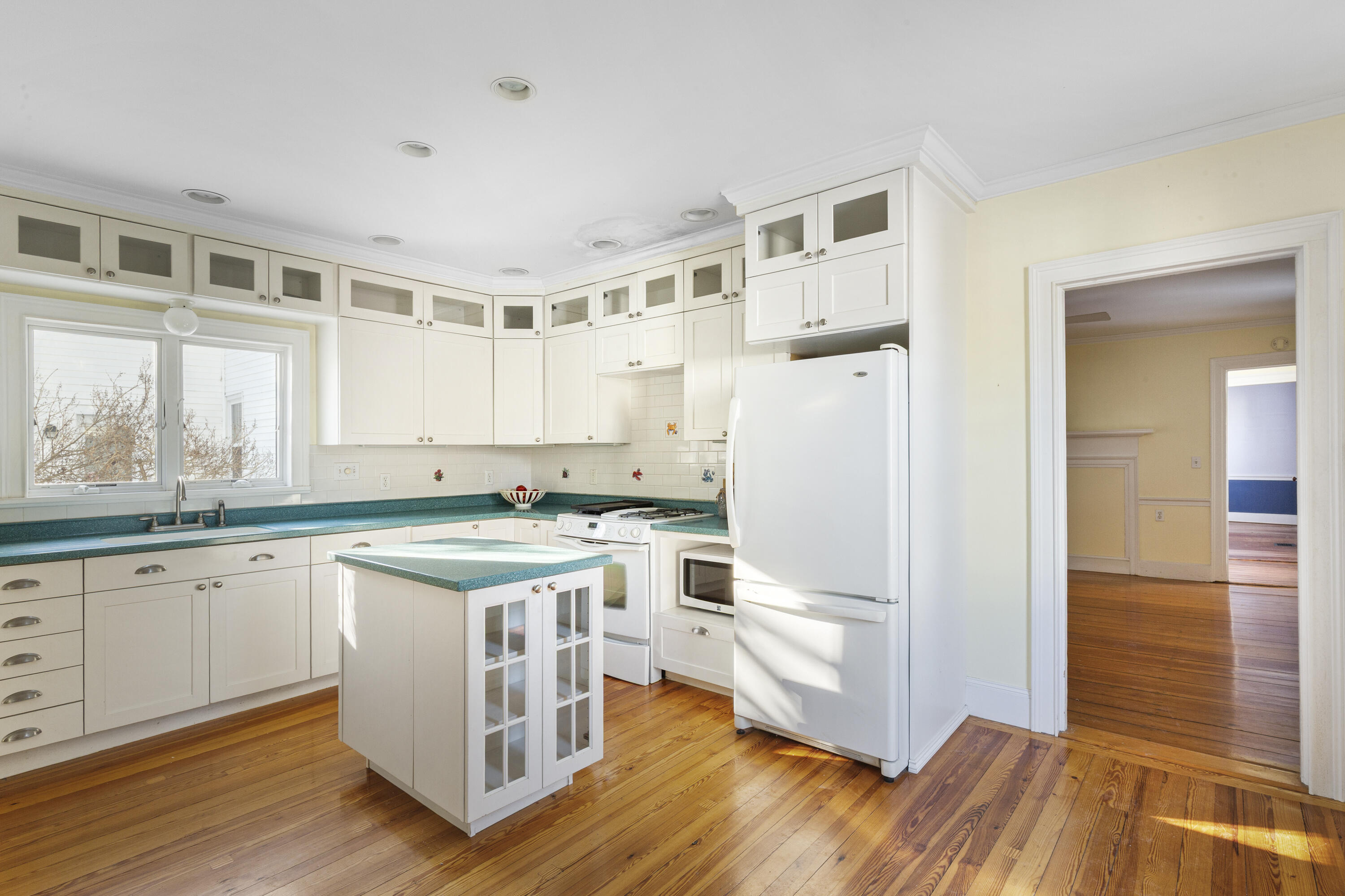 27 Court Street, Unit 1 Belfast, ME 04915 - Photo 6 of 32 13-27CourtSt-Unit1-Belfast