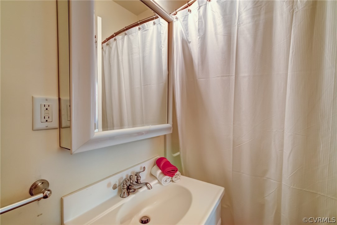 9440 Crumps Mill Road Quinton, VA 23141 - Photo 25 of 26 Basement Bathroom In Law Suite