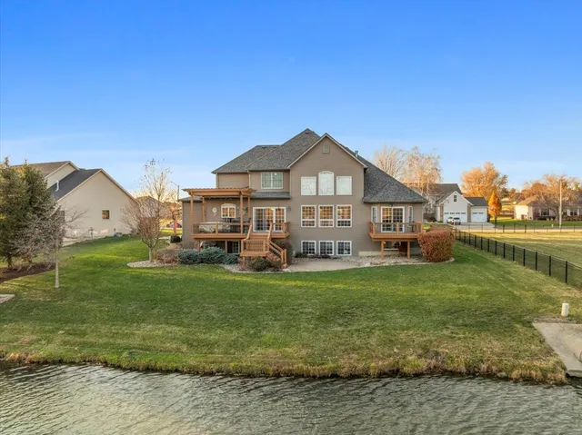 an ocean view with a lake view