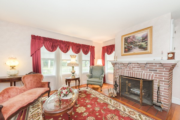 58 Farmcrest Avenue Lexington, MA 02421 - Photo 8 of 25