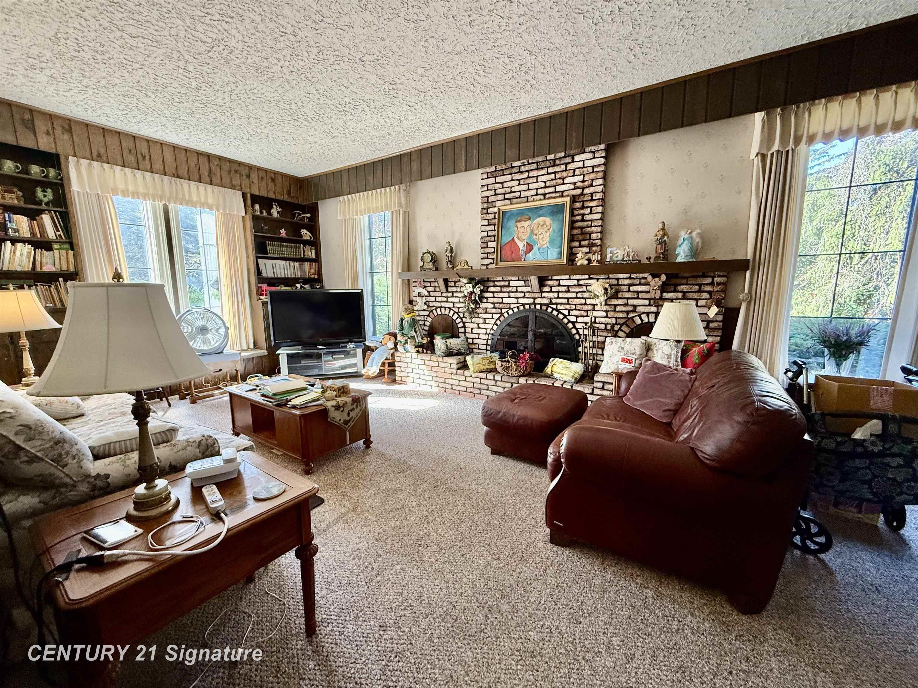 4490 Brockway Road Saginaw, MI 48638 - Photo 9 of 23 50192983-24722906-f98f-4a80-a84b-acff890a6946.JPG