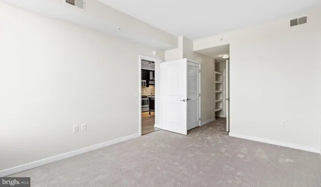 $4,291 | 8300 Wisconsin Avenue, Unit 2B1617, Bethesda, MD 20814