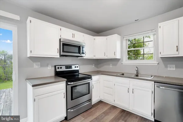 $180,000 | 3419 Glen Hollow Drive, Dover, PA 17315