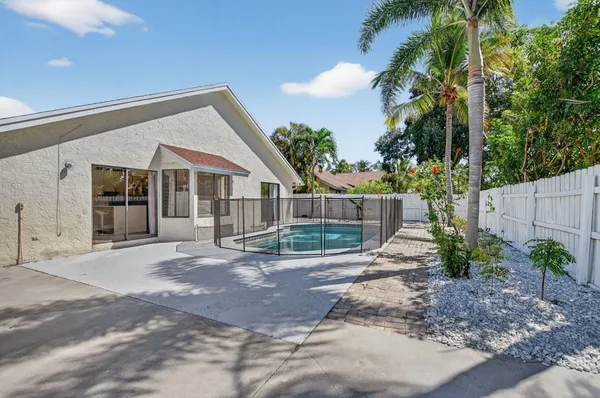$4,200 | 22732 Pickerel Circle, Boca Raton, FL 33428