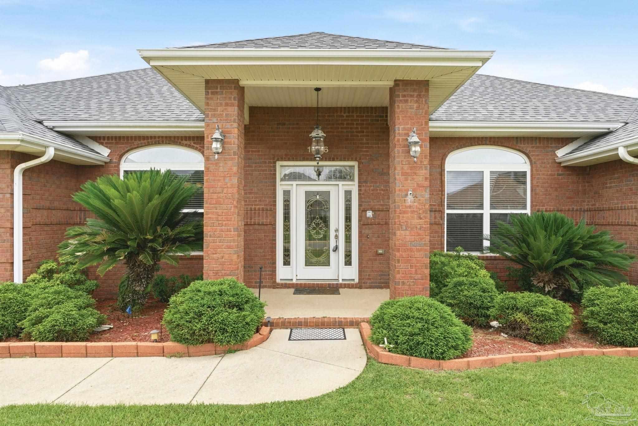 1776 Brightleaf Circle Cantonment, FL 32533 - Photo 4 of 61