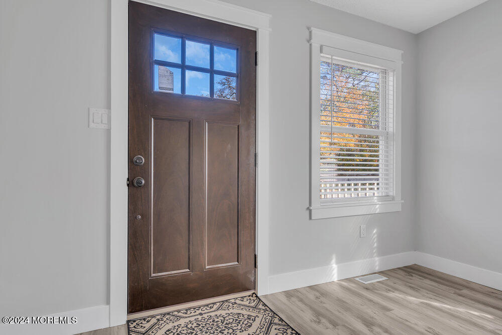 22 Spinnaker Way Waretown, NJ 08758 - Photo 9 of 29 a view of an entryway
