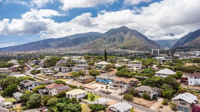 $1,385,000 | 171 Halenani Drive, Wailuku, HI 96793