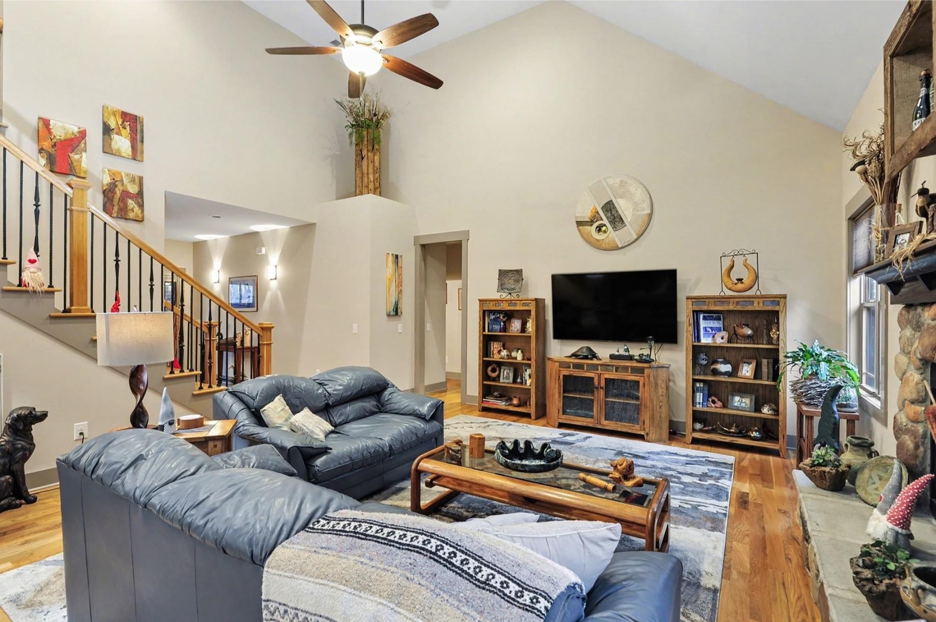 548 Strudwick Avenue Goodlettsville, TN 37072 - Photo 15 of 54 a living room with furniture and a flat screen tv