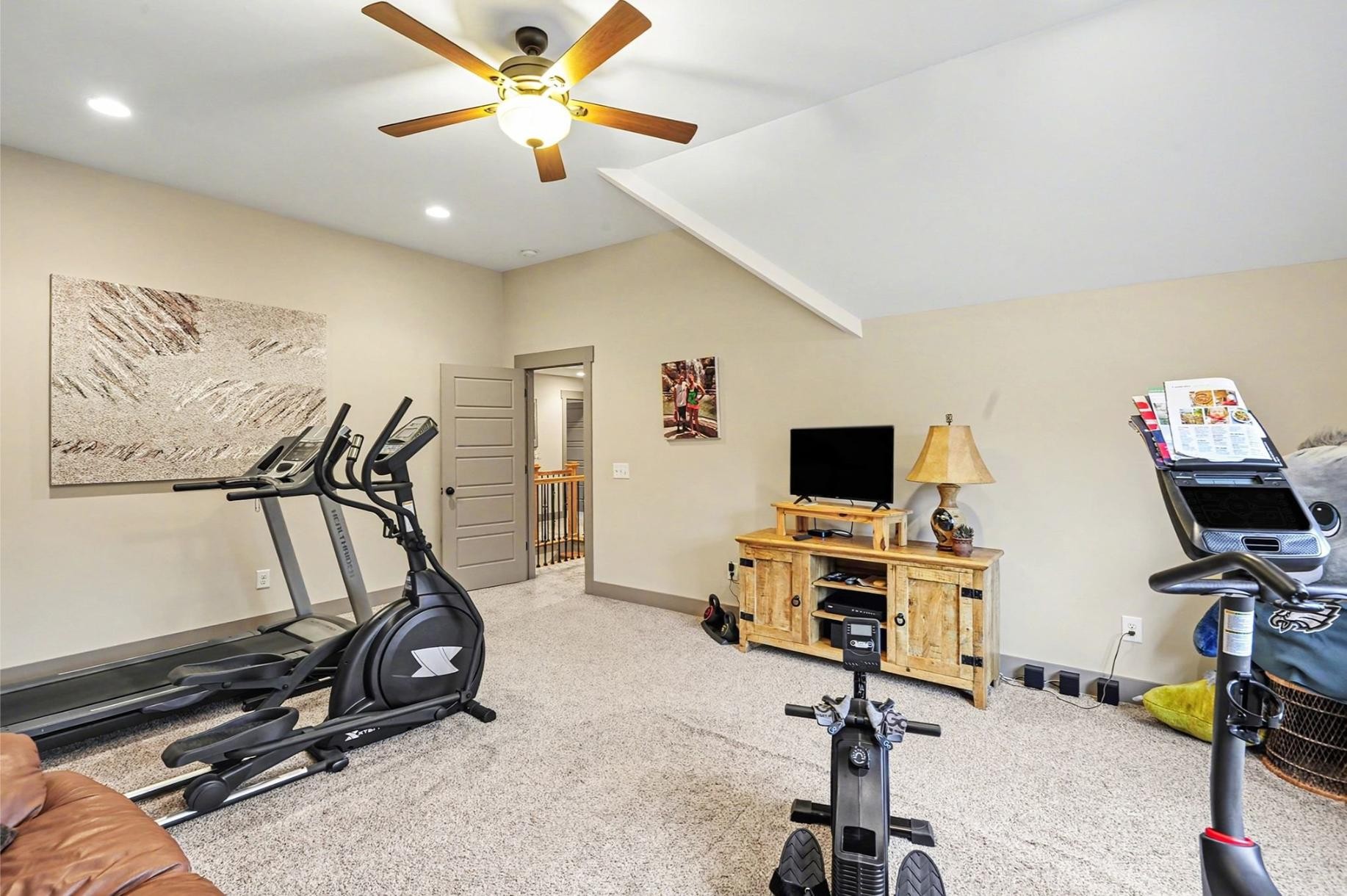 548 Strudwick Avenue Goodlettsville, TN 37072 - Photo 26 of 54 a view of a workspace with furniture and a air conditioner