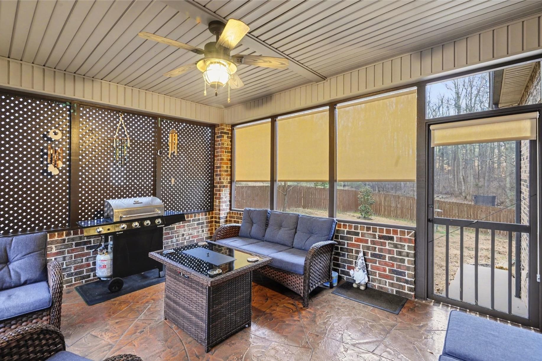 548 Strudwick Avenue Goodlettsville, TN 37072 - Photo 29 of 54 a living room with furniture and a floor to ceiling window