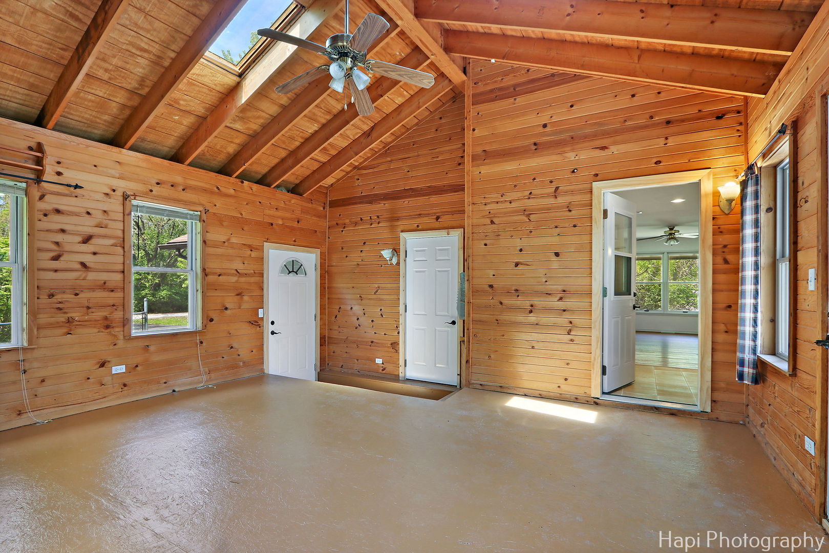305 Pokagon Drive Algonquin, IL 60102 - Photo 12 of 28 a view of an empty room with a window