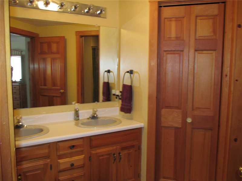 15 Winsor Green Road, Unit 22 Naples, ME 04055 - Photo 22 of 30 Master Bath/Spa.