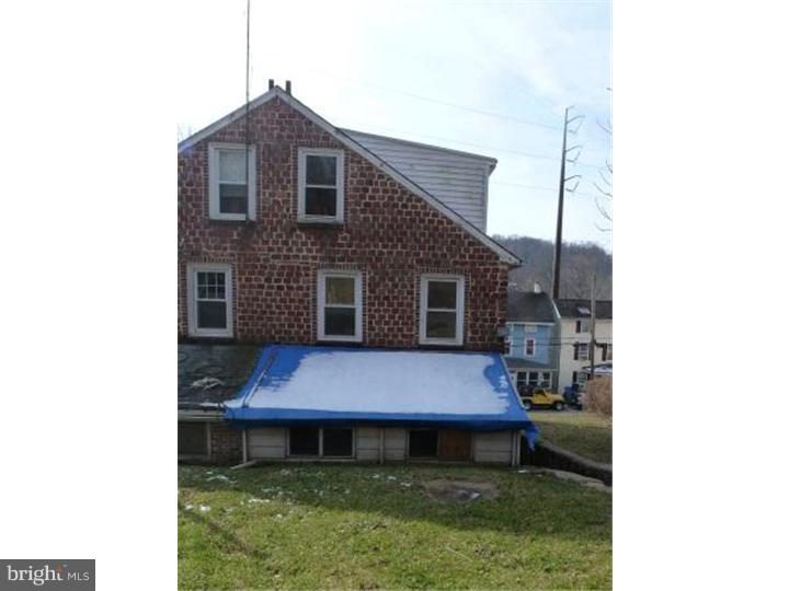 219 Lungren Road Media, PA 19063 - Photo 13 of 14 Exterior Back