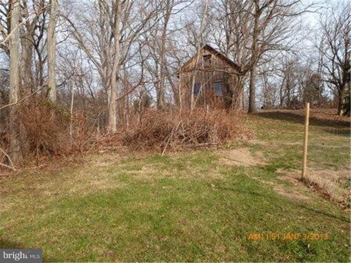 219 Lungren Road Media, PA 19063 - Photo 14 of 14 Back Yard