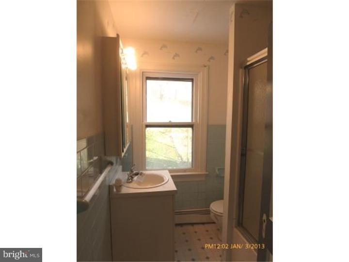 219 Lungren Road Media, PA 19063 - Photo 10 of 14 Bathroom