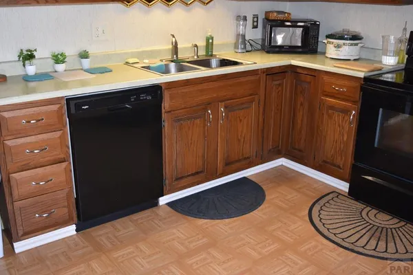 $220,000 | 2111 Chatalet Lane, Unit K, Pueblo, CO 81005