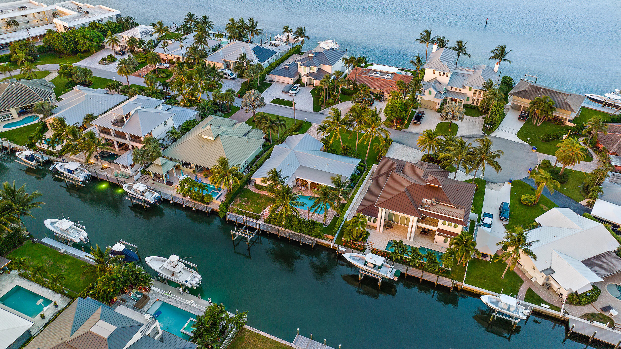 19165 Waterway Road Jupiter, FL 33469 - Photo 12 of 45 Twilights- 19165 Waterway Road