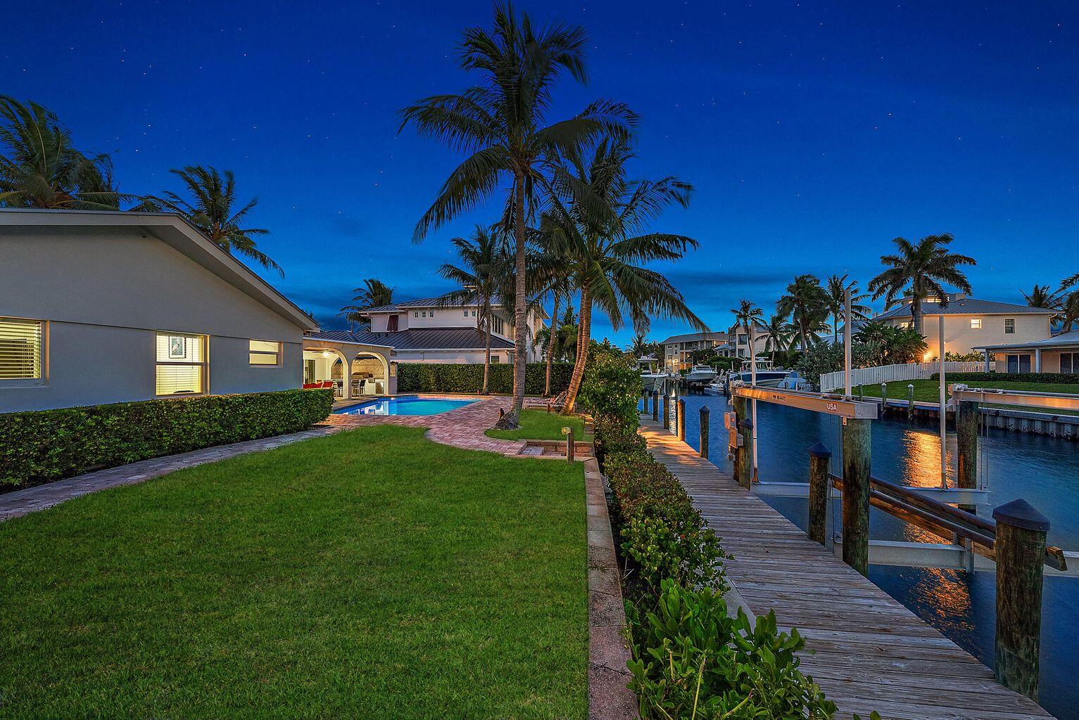 19165 Waterway Road Jupiter, FL 33469 - Photo 8 of 45 Twilight canal