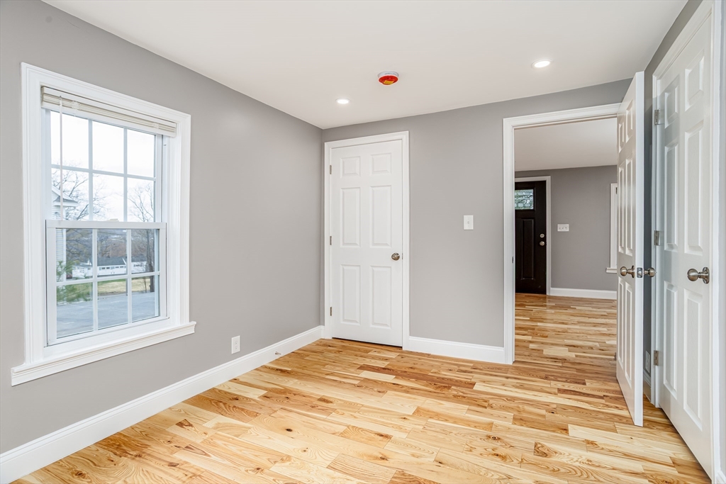 104 Youngs Road Lunenburg, MA 01462 - Photo 14 of 23