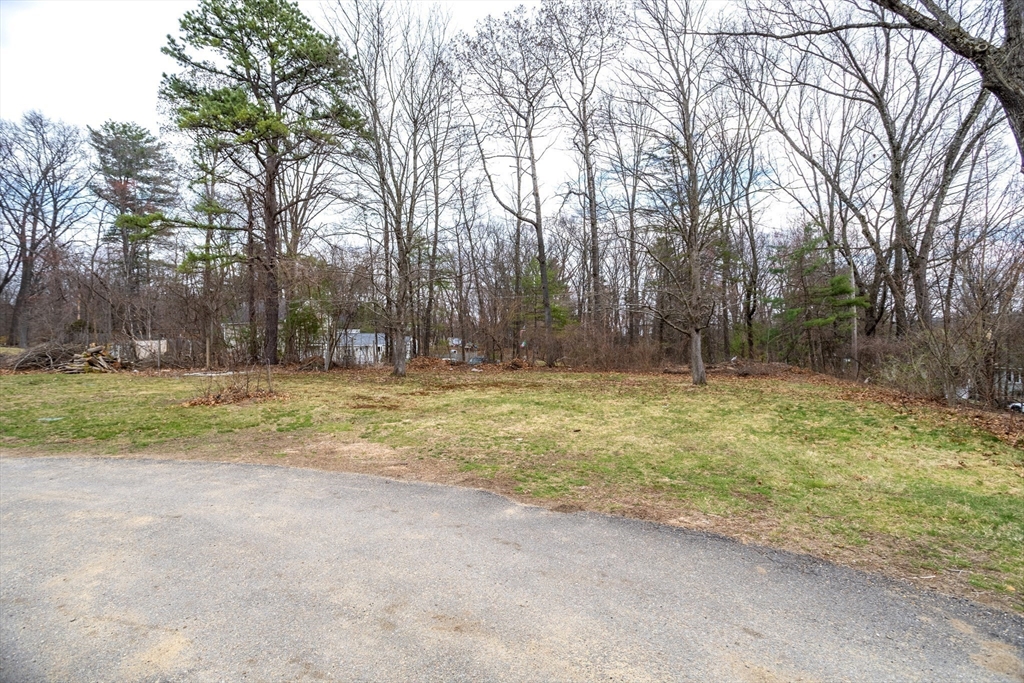 104 Youngs Road Lunenburg, MA 01462 - Photo 22 of 23