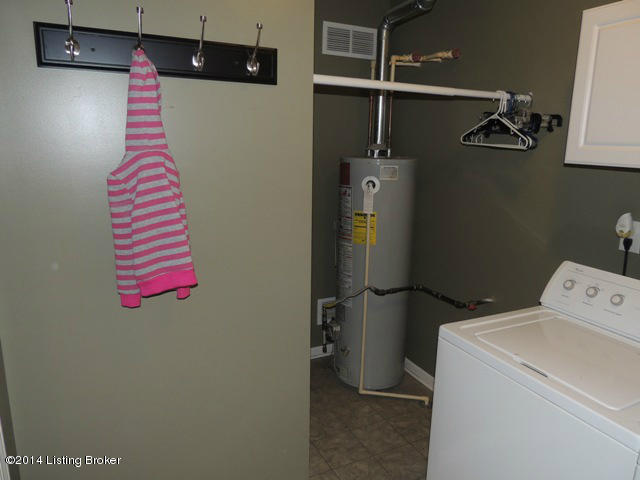 7206 Quindero Run Road Louisville, KY 40228 - Photo 18 of 21 Laundry room