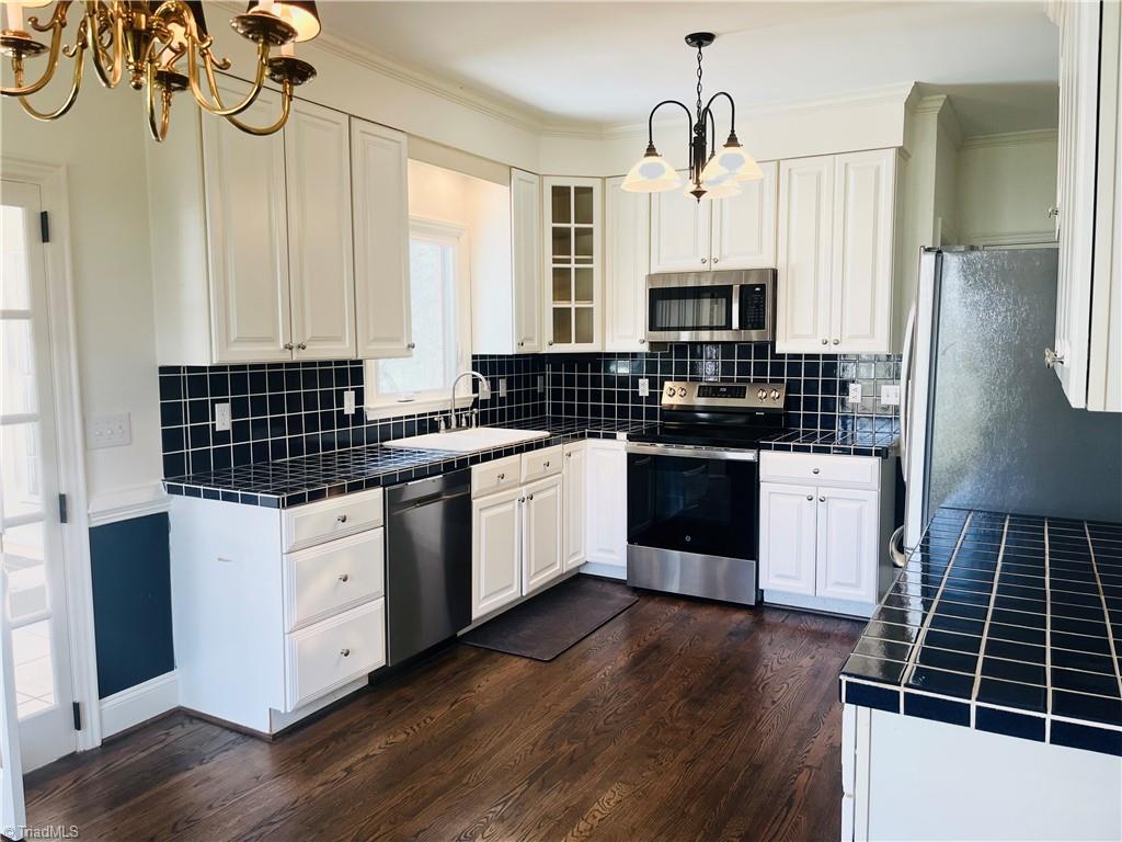 689 Lanier Road Lexington, NC 27295 - Photo 13 of 30