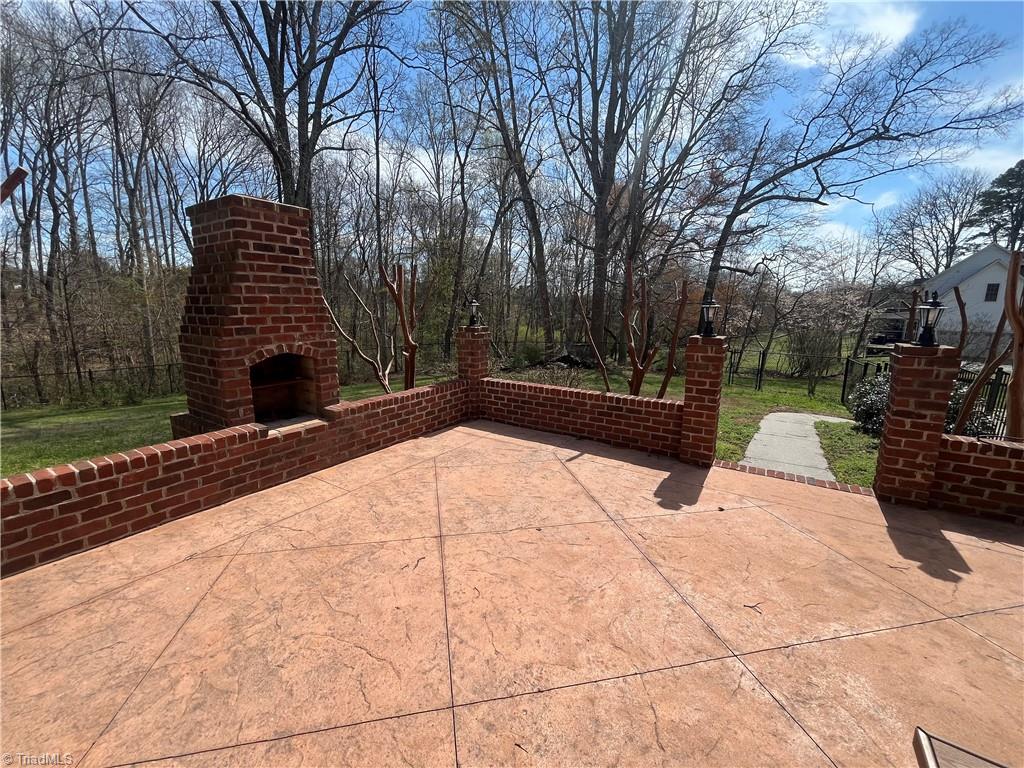 689 Lanier Road Lexington, NC 27295 - Photo 7 of 30