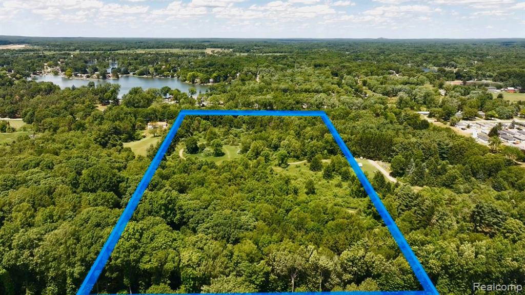 Middle V/l Middle Road Highland, MI 48357 - Photo 2 of 11