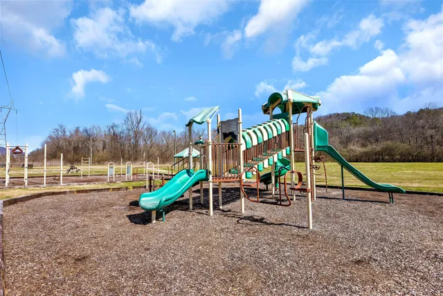 $150,000 | 900 Mountain Creek Road, Unit 173, Chattanooga, TN 37405