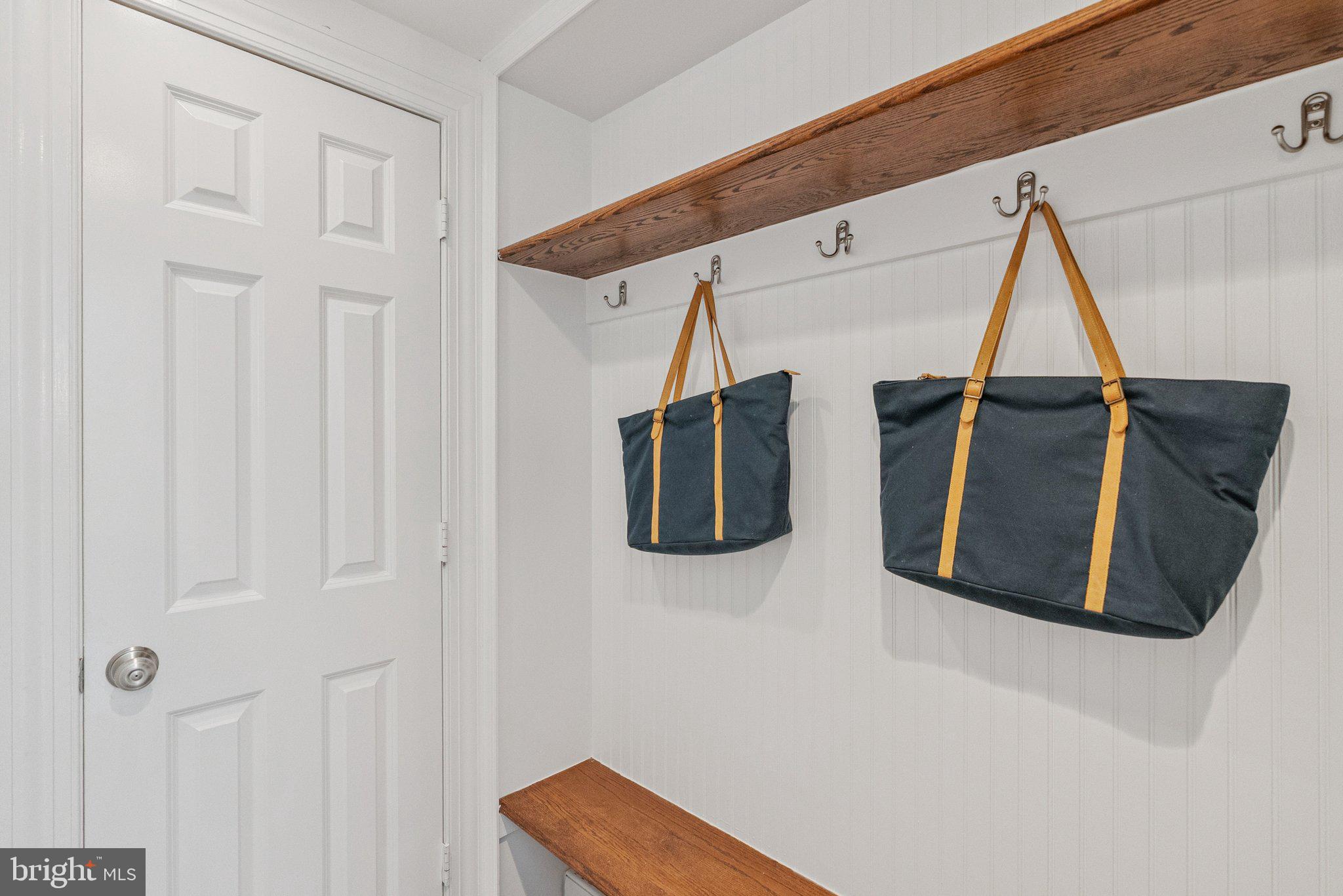 657 E Street Southeast Washington, DC 20003 - Photo 16 of 41 a view of walk in closet