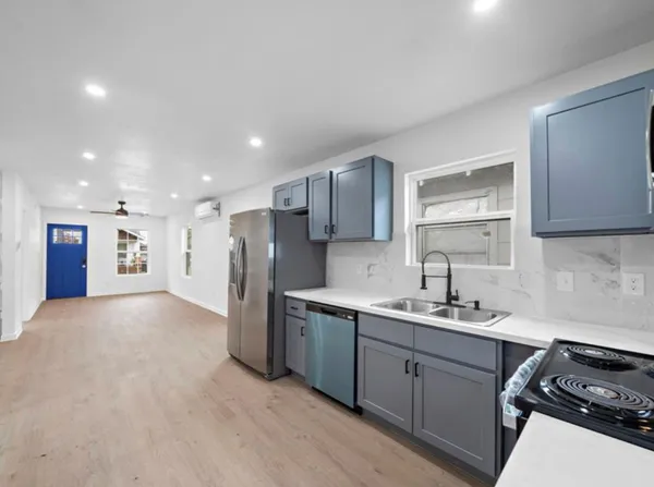 $1,375 | 3521 McIlhenny Street, Houston, TX 77004