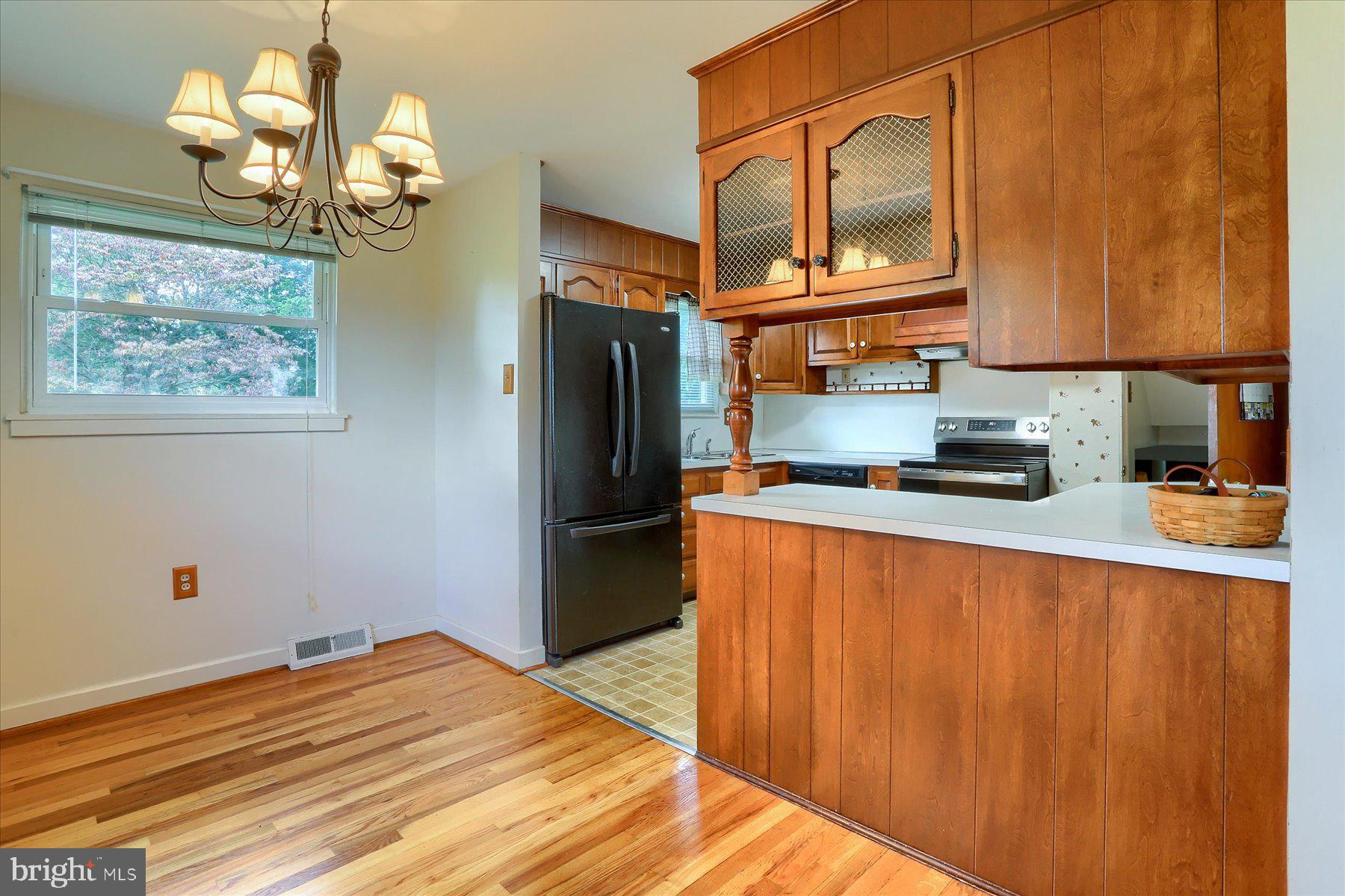 7 Silver Spring Road Mechanicsburg, PA 17050 - Photo 10 of 34 Gallery Image 10