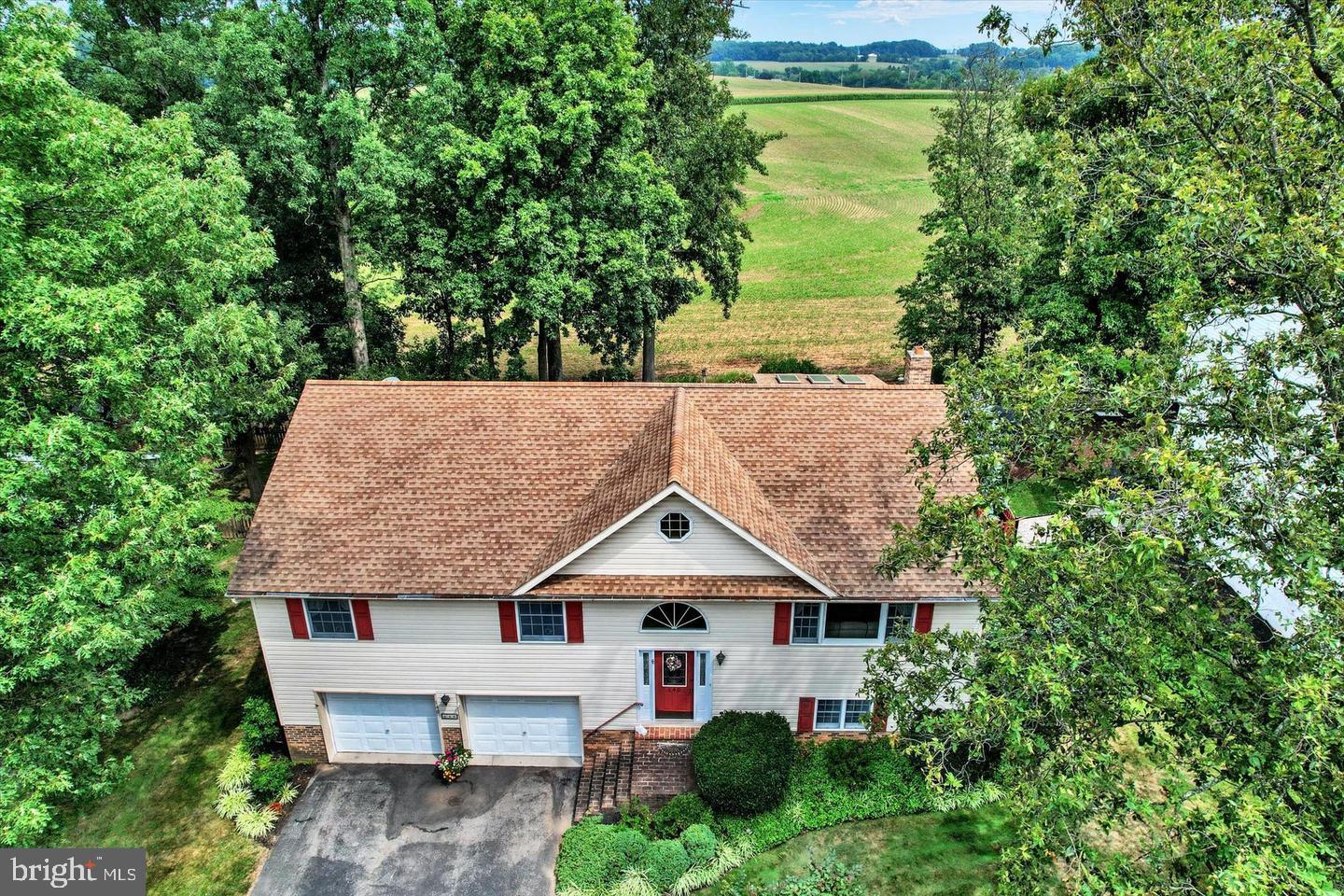 140 Northview Drive Hanover, PA 17331 - Photo 4 of 32