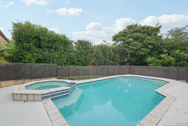 $615,000 | 519 Catanbo Court, San Antonio, TX 78258