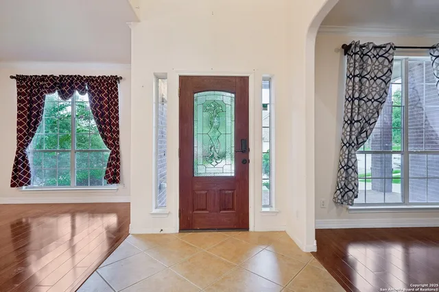 a view of entryway with a front door
