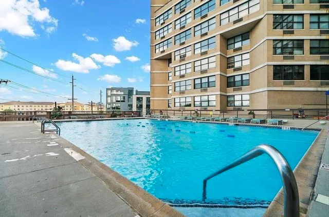 $3,200 | 7002 Boulevard East, Unit 3A, Guttenberg, NJ 07093