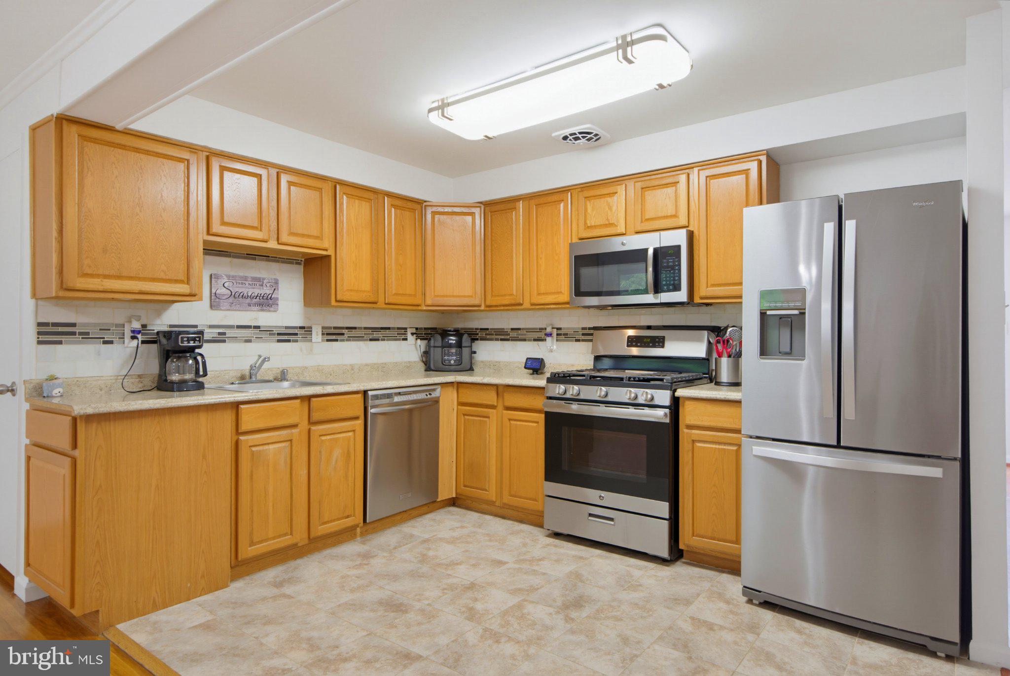 13011 Clarion Road Fort Washington, MD 20744 - Photo 8 of 44 Gallery Image 8