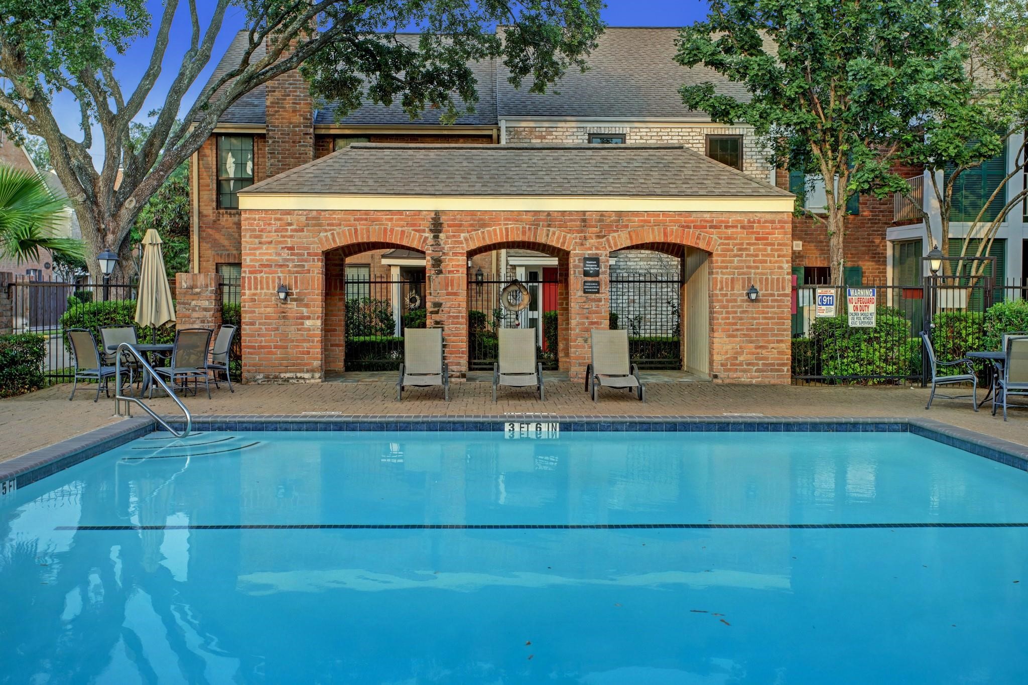 752 Augusta Drive, Unit 752 Houston, TX 77057 - Photo 19 of 19 One of two pools.
