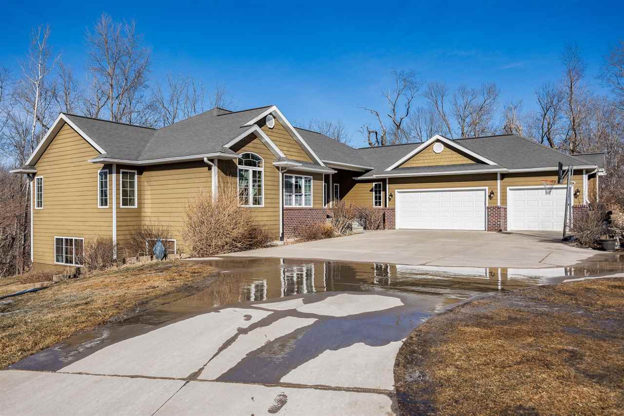 1209 Holmans Road Mount Vernon, IA 52314 - Photo 12 of 56 Gallery Image 12