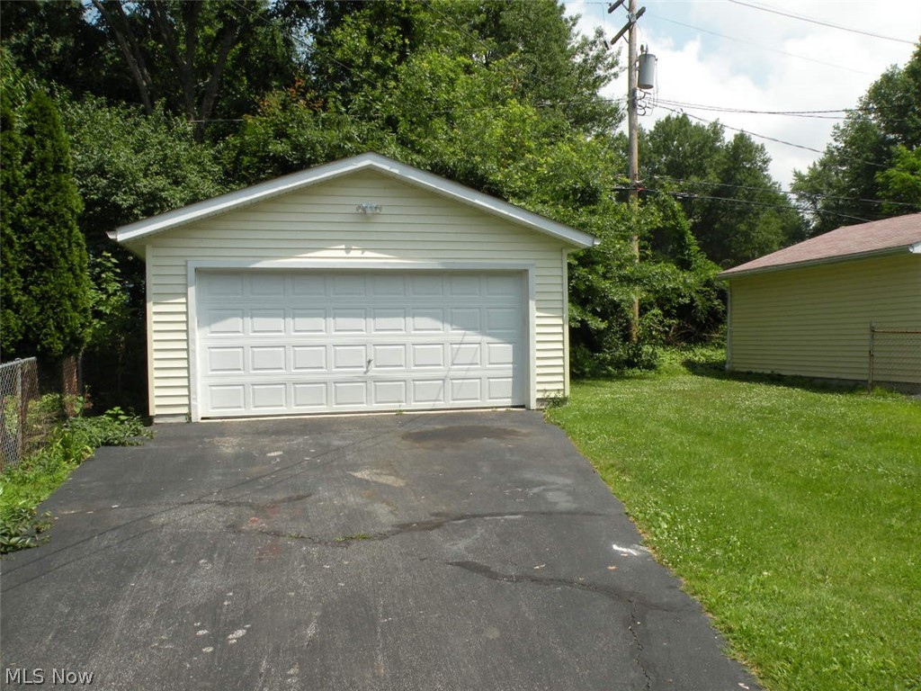915 Selwyn Road Cleveland Heights, OH 44112 - Photo 3 of 33 Gallery Image 3