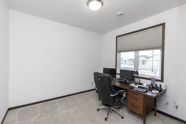 $600,000 | 4268 Pine Parkway South, Fargo, ND 58104