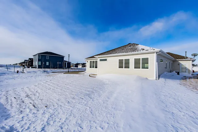$600,000 | 4268 Pine Parkway South, Fargo, ND 58104