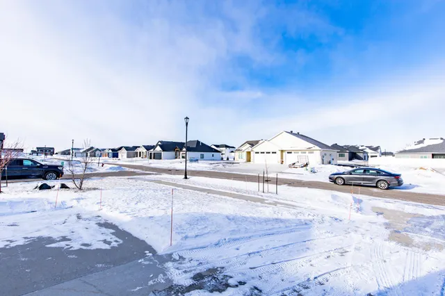 $600,000 | 4268 Pine Parkway South, Fargo, ND 58104