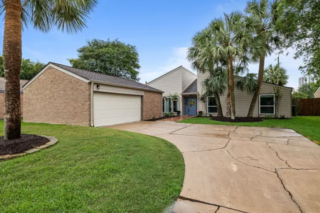 $334,900 | 4322 Shady Springs Drive, Pasadena, TX 77586