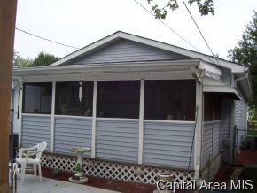 2807 South Walnut Street Springfield, IL 62704 - Photo 2 of 3
