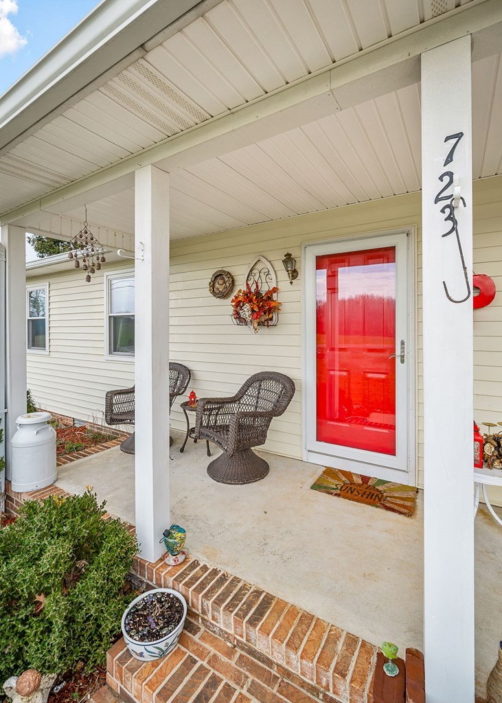 723 Frank Anderson Road Sparta, TN 38583 - Photo 4 of 37 Gallery Image 4