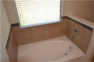 $1,895 | 28622 Lockeridge Farms Drive, Spring, TX 77386