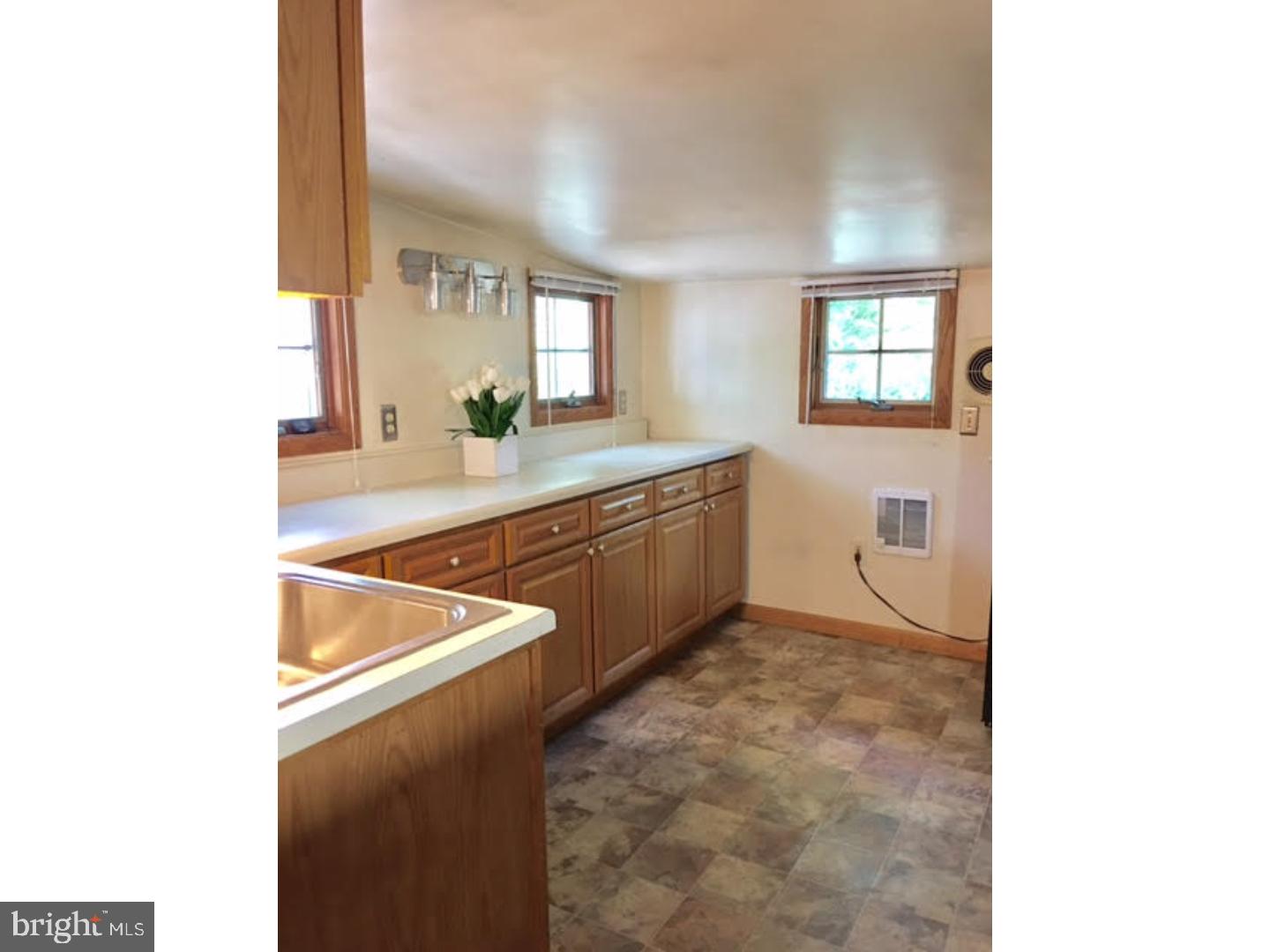 875 Centerton Road Mount Laurel, NJ 08054 - Photo 8 of 23 Kitchen