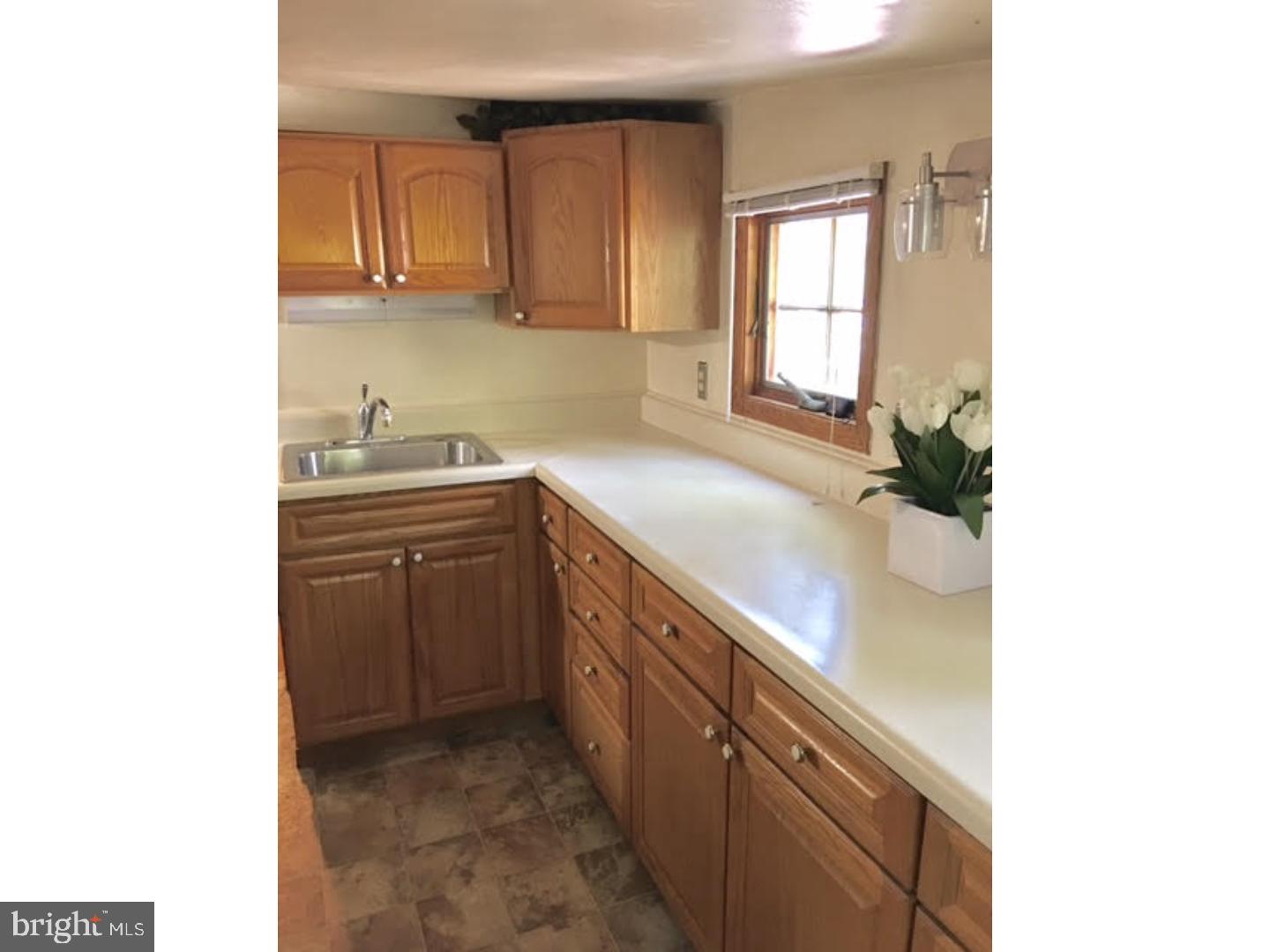 875 Centerton Road Mount Laurel, NJ 08054 - Photo 9 of 23 Kitchen